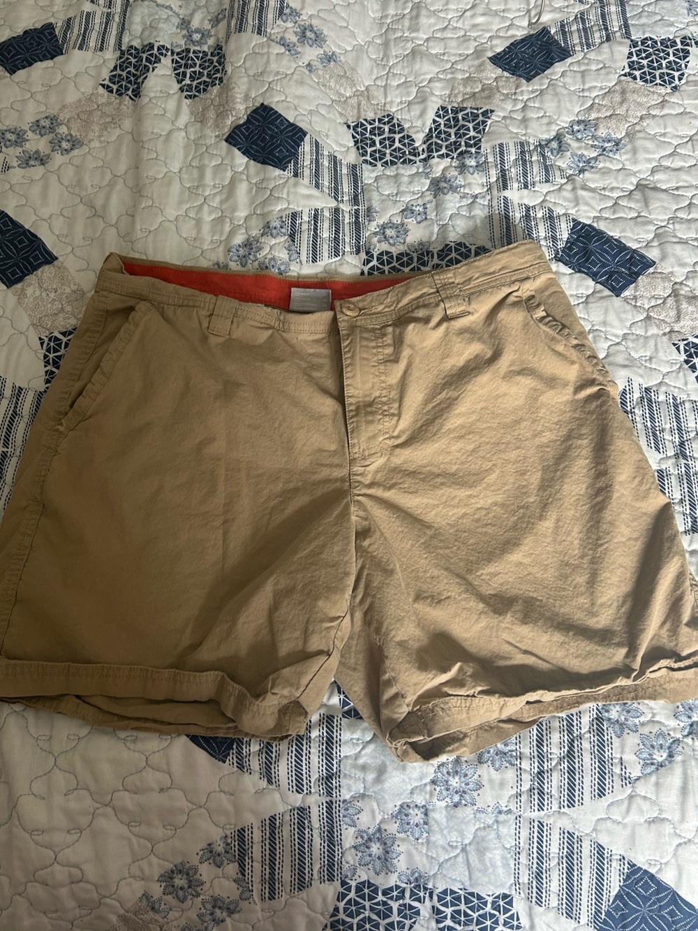 Columbia Men's Tan Flat Front Casual Shorts